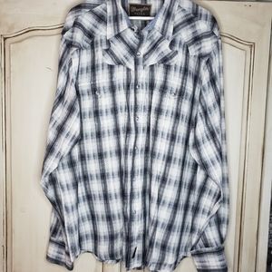 Wrangler snap down shirt